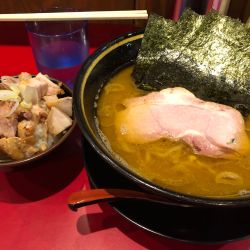 ラーメン＋チャーシュー丼小セット