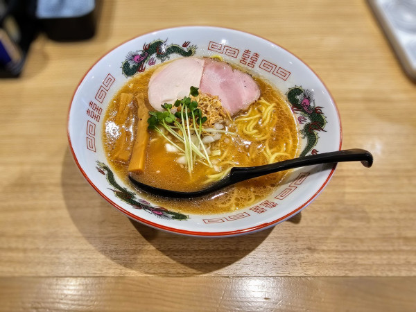 「鶏白湯しょうゆラーメン」@麺や 鶏とだし はなれの写真