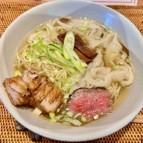 澄みそば（800円）＋しおにぼしoilそば（1000円）