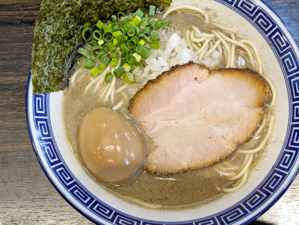 「味玉入り濃厚煮干中華そば」@錦糸町中華そば さん式の写真