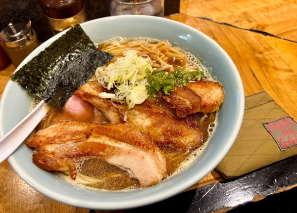 「カマスの中華そば＋チャーシュー＋青唐」@塩そば 桑ばらの写真