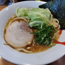 豚骨醤油らーめん　（ド豚骨）　※硬め