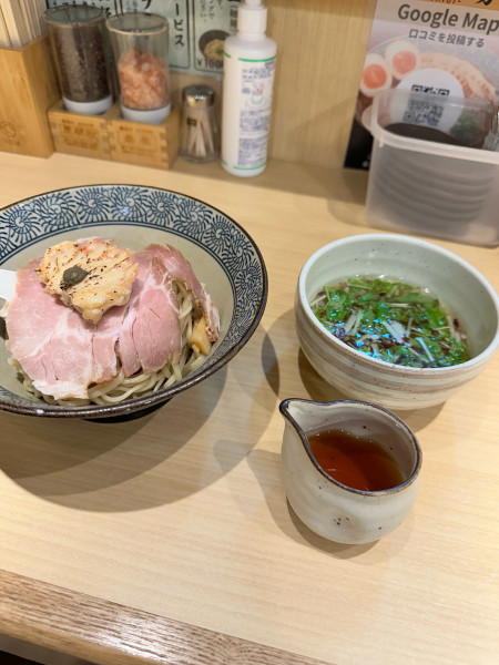 「ずわい蟹つけ麺」@鴨と蟹 中華そば 勢 経堂店の写真