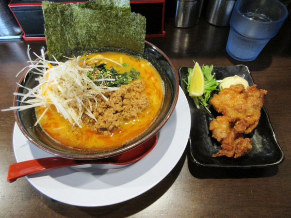 「担々麺（１０００円）＋唐揚げ１５０円」@ラーメン清六家 龍ケ崎店の写真