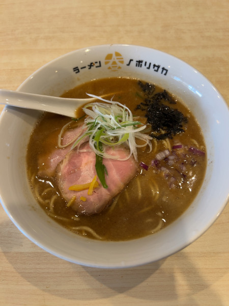 「濃厚しょうゆ（900円）」@ラーメン ノボリザカの写真