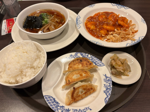 「バーミヤンラーメン小　エビチリ定食に」@バーミヤン 武蔵野緑町店の写真