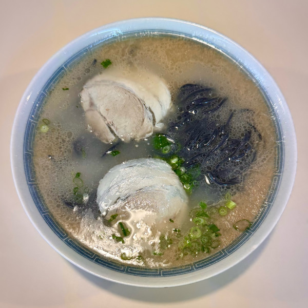 「黒ラーメン（850円）」@龍虎軒の写真