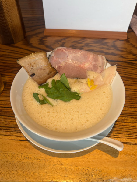 「鶏豚白湯らぁ麺(ネギ抜き)」@らぁ麺専門店 こころばの写真