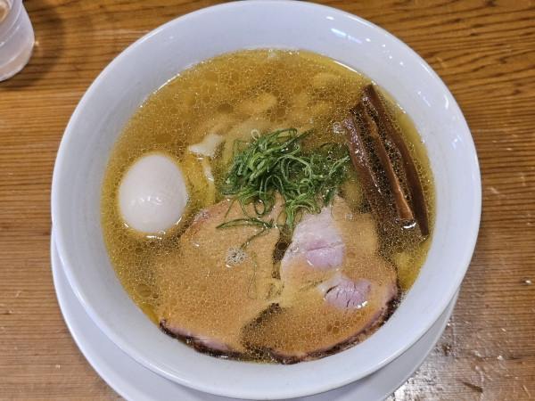 「味玉塩手もみ　1000円」@らぁ麺 くろ田の写真