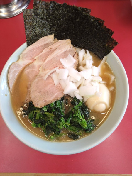 「ヤクムサらーめん並（かためなし）」@横浜ラーメン武蔵家 薬園台店の写真