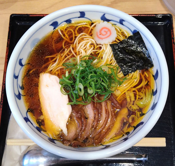 「さぬき親鳥中華そば」@瀬戸内食堂 ねいろ屋の写真