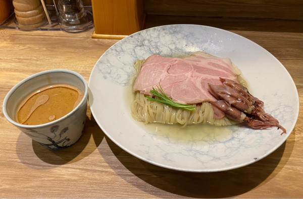 「[限定] 富山滑川産蛍烏賊の冷たいつけそば ￥1900」@麺庵 利休の写真