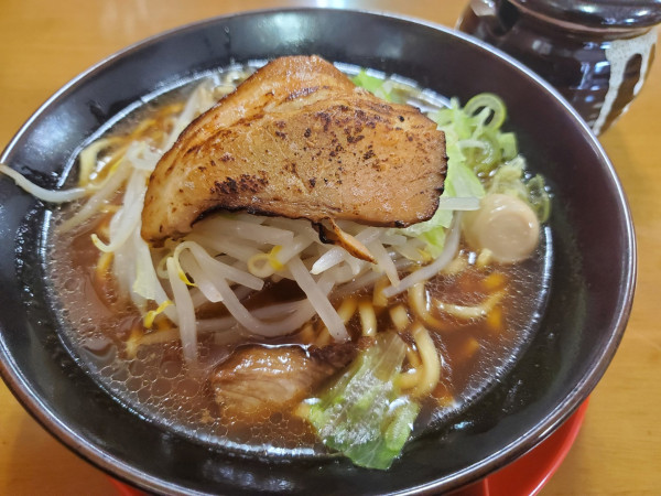 「牛骨ラーメン・醤油」@新壱の写真