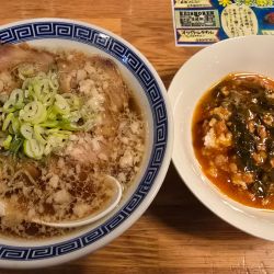 ちゃん系スタ丼定食　900円