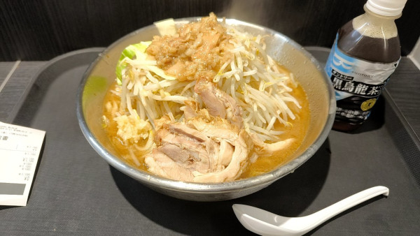 「ラーメン大（豚2枚）ヤサイ　ニンニク少し　アブラ」@#Ramen045の写真