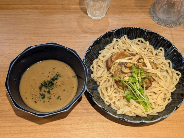「限定麺　つけsobaバードック並」@鶏Soba Toraやの写真