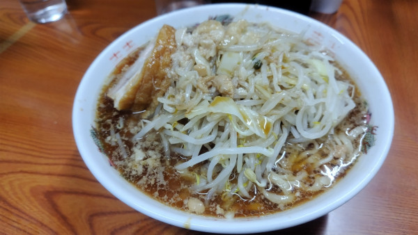 「ラーメン(ブタ1枚入り)」@ラーメン二郎 亀戸店の写真