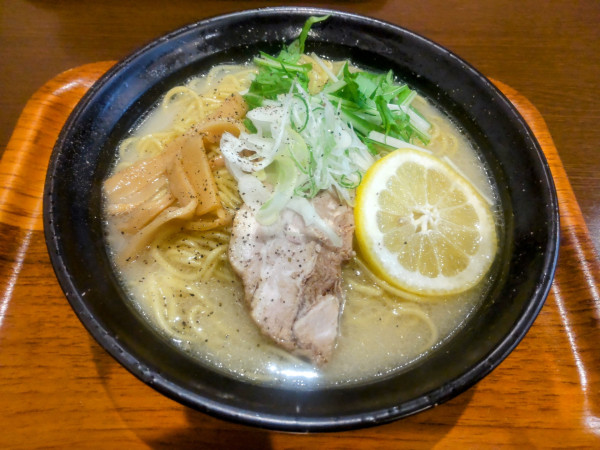 「塩レモンらーめん大(限定)950円」@麺処福吉 Higa-Tokoの写真