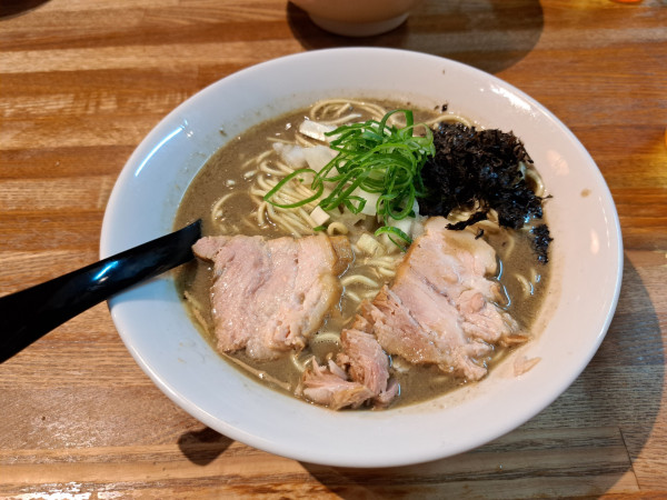 「極濃厚煮干そば」@中村屋総本山の写真