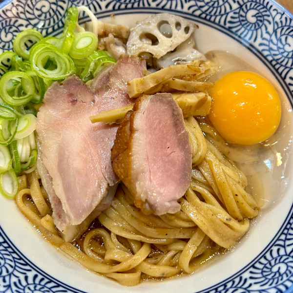 「鴨油そば＋かすみ鴨の生卵＋ライス」@ラーメンキッチン 元氣の写真