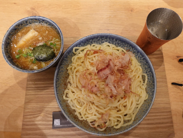 「梅かつおつけ麺・大盛（1,400円）」@清麺 常藤 祐天寺店の写真