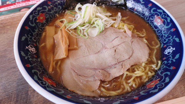 「煮干し醤油らーめん　大盛」@凌駕IDEA イオンモール松本店の写真