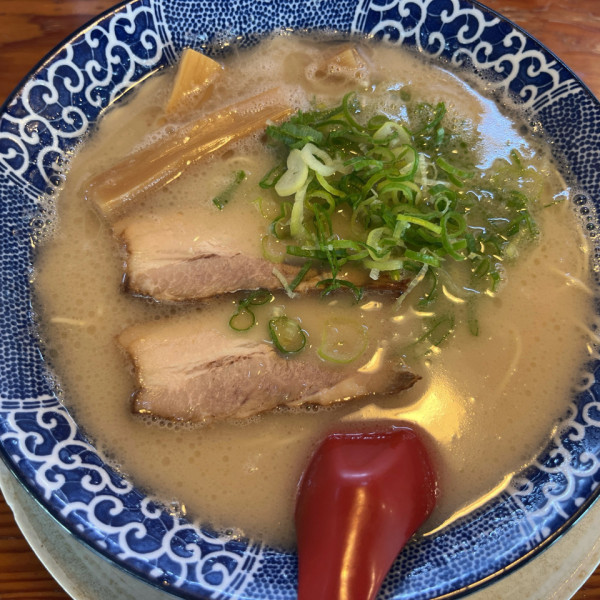 博多ラーメン鶴亀堂 鶴ヶ島店 - 若葉 | ラーメンデータベース