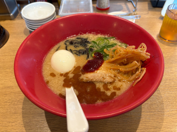 「玉子赤丸 替玉」@一風堂 川越インター店の写真