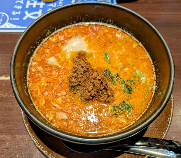 「特製坦々麺（辛口）1100円」@ユタの店の写真