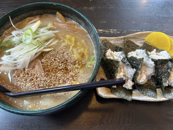 「香ばし味噌ラーメン＋ネギマヨチャーシュー：850＋320円」@らぁめん銀波露 札幌月寒店の写真