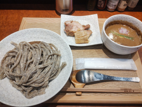 「御影つけめん(並)」@手打式特級多加水 御影麺 鏑矢の写真