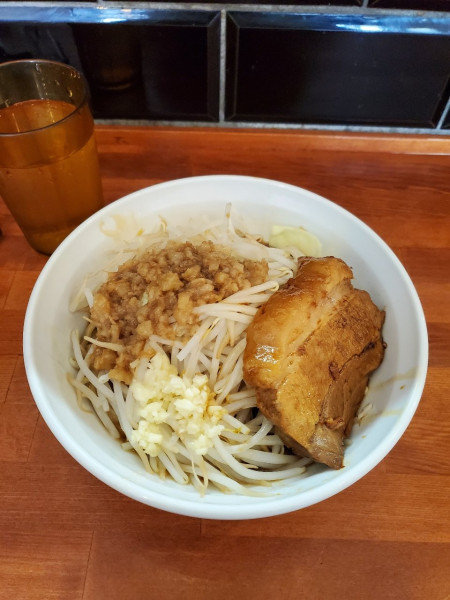 「豚ラーメン」@マシマシスタンド 岡崎上里店の写真