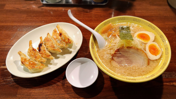 「味付玉子麺(細麺)＋特製江川亭餃子」@江川亭 八王子北店の写真