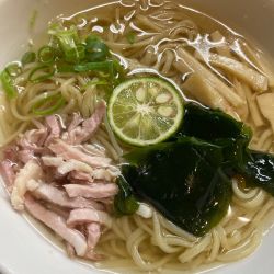 冷しイリコそば¥980、大盛り¥100