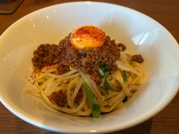 「旨辛黒胡麻担々まぜそば　1100円」@ヌードル 麺和の写真