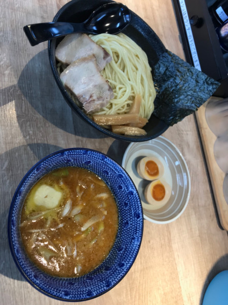 「越後味噌つけ麺＋特盛＋味玉（初回クーポン使用） 1,100円」@越後維新の写真