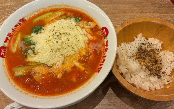 「チーチーセット　1420円」@太陽のトマト麺 青山オーバルビル店の写真