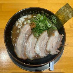 鷲掴みとんこつ　1,300円