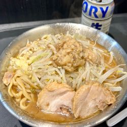 小ラーメン（ぶた２枚）やさい・にんにく・あぶら＋サントリー生