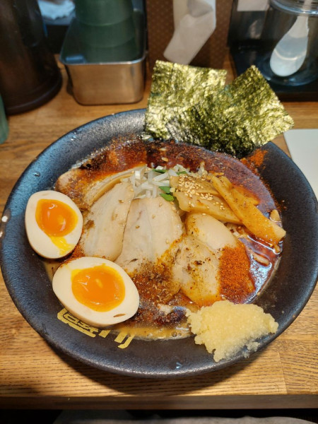 「味玉チャーシューメン大盛」@麺屋やっとこ 三田店の写真