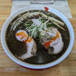 黒ごま担々麺（大盛り）