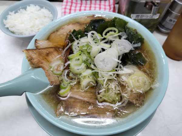 「中華そば＋ワカメ、めし」@ニューともちんラーメンの写真