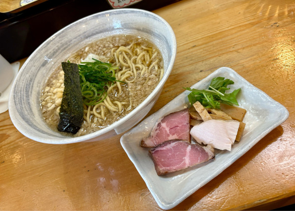 「背脂いりこそば」@讃岐ラーメン 香麦の写真