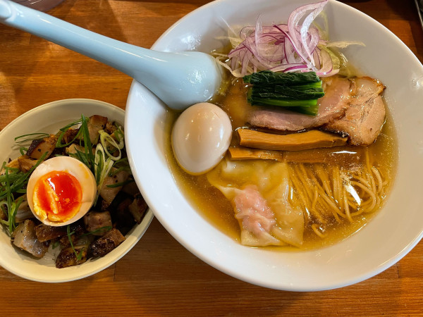「特製塩らー麺+切落し焼豚ご飯」@麺屋 寛の写真