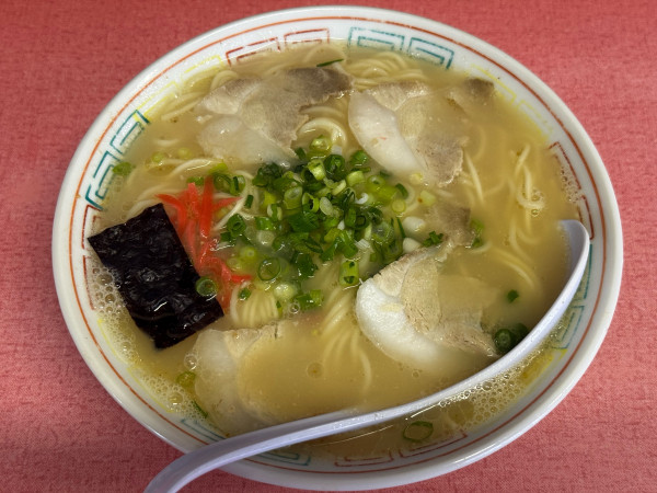 「ラーメン　700円」@こだわりラーメン 宝来軒の写真