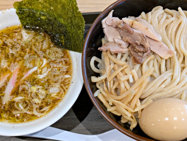 「創業つけめん＋味玉」@舎鈴 田町駅前店の写真