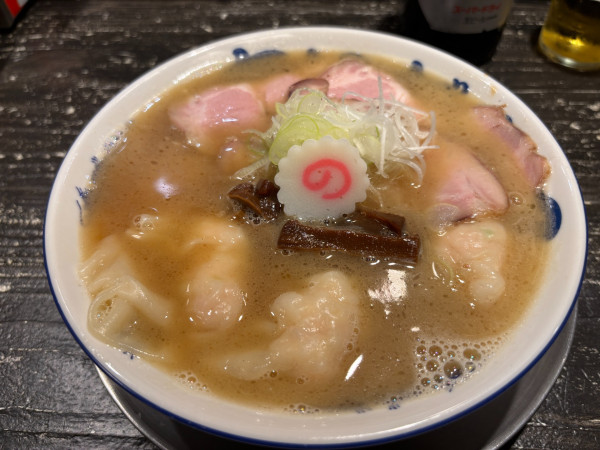 「海老ワンタン麺 並」@あいだや2の写真