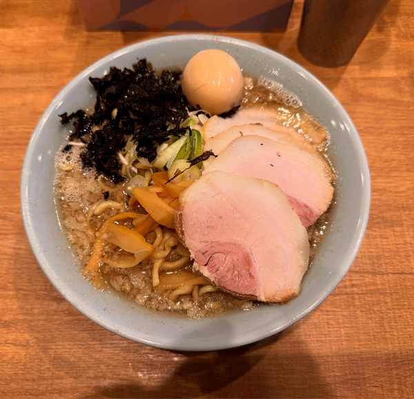 「特級煮干ラーメン(並)」@煮干ラーメン 松したの写真