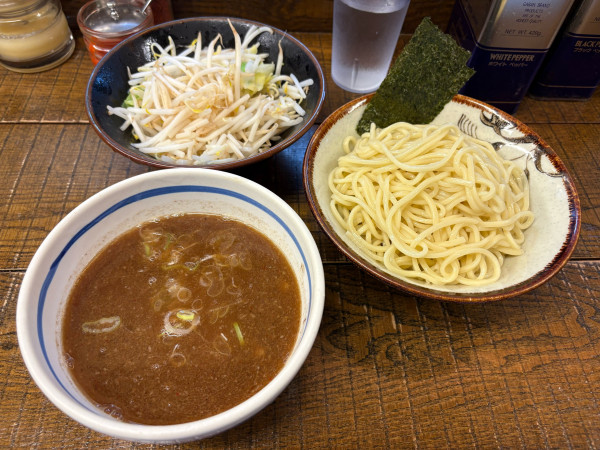 「つけ麺 並 + 野菜」@東池袋大勝軒 吉祥寺店の写真