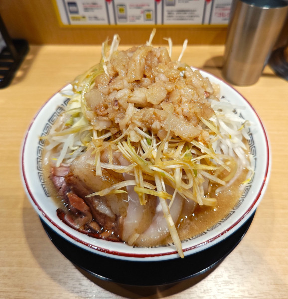 「小ぶたラーメン+白髪ネギ」@豚山 町田2号店の写真